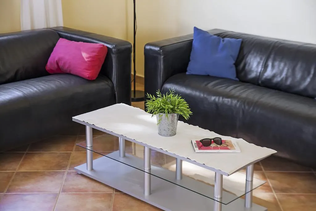 ל'אסטרטיט Rvhotels Apartamentos Heemstede